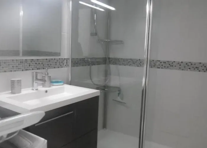 4 Couchages Avec Loggia, Wifi, Proche Centre Et Cures - Amelie-les-bains - Fr-1-703-57 Amelie-les-Bains-Palalda