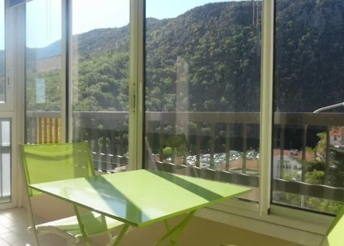 4 Couchages Avec Loggia, Wifi, Proche Centre Et Cures - Amelie-les-bains - Fr-1-703-57 Apartment
