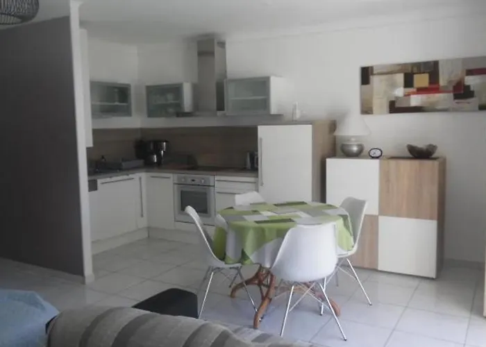 Apartment 4 Couchages Avec Loggia, Wifi, Proche Centre Et Cures - Amelie-les-bains - Fr-1-703-57 Amelie-les-Bains-Palalda